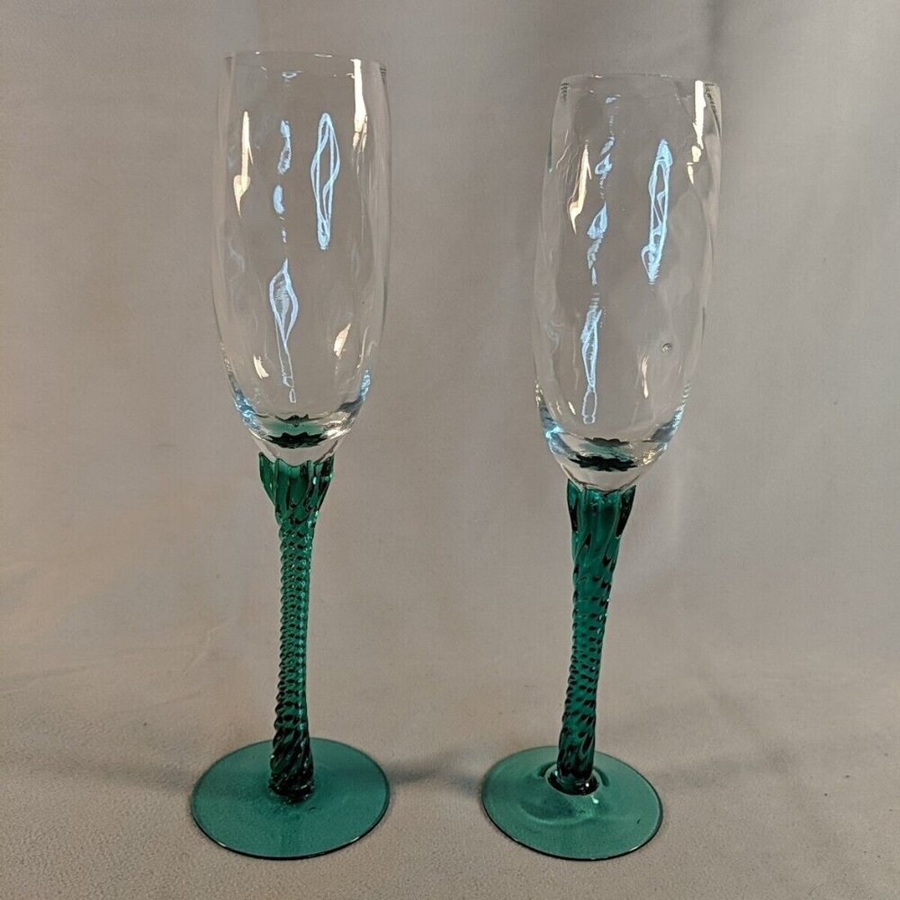 2 Set Vintage Turquoise Green Stem Wine Glasses Twisted Glass Chutes Aqua Swirl